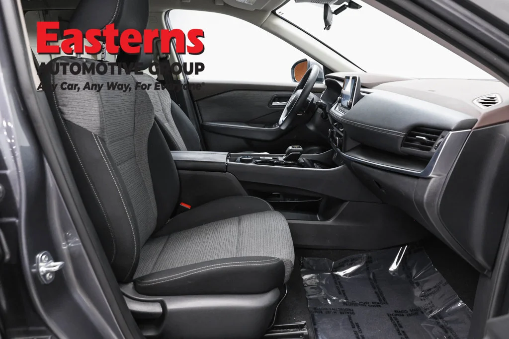 Used 2023 Gray Nissan SV image 24