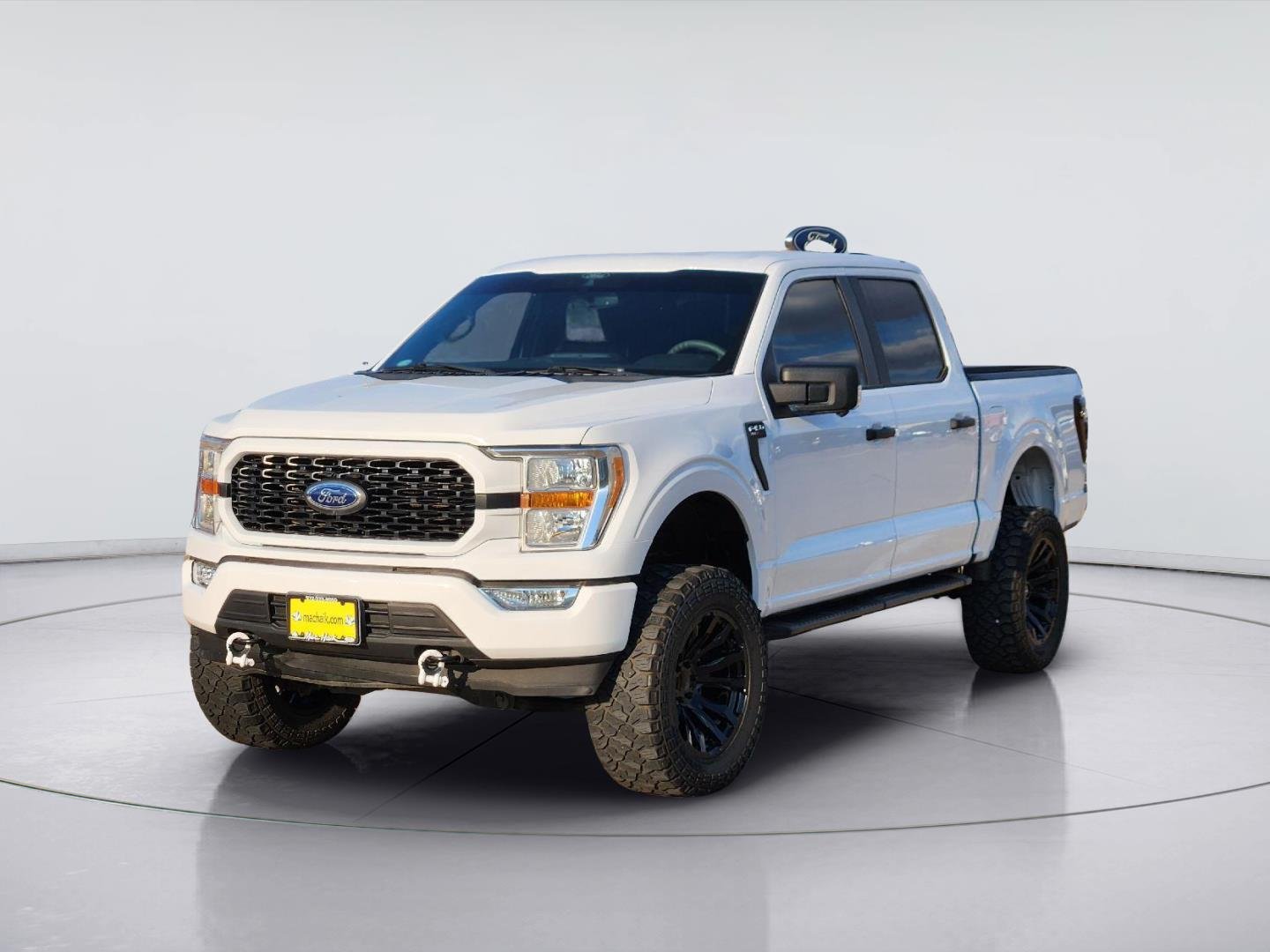 Used 2022 Oxford White Ford XL image 3
