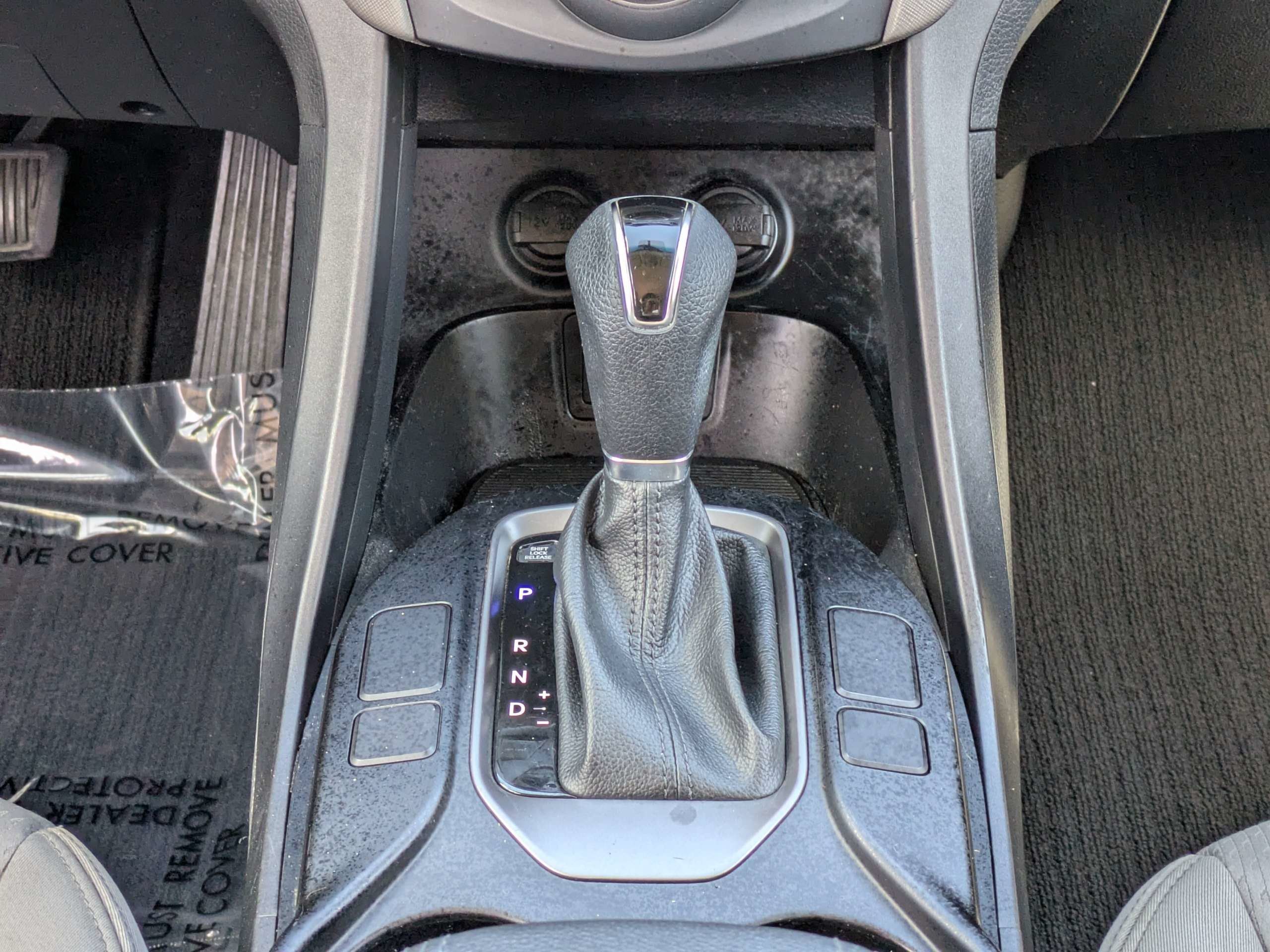 Used 2017 Sparkling Silver Hyundai 2.4L image 17