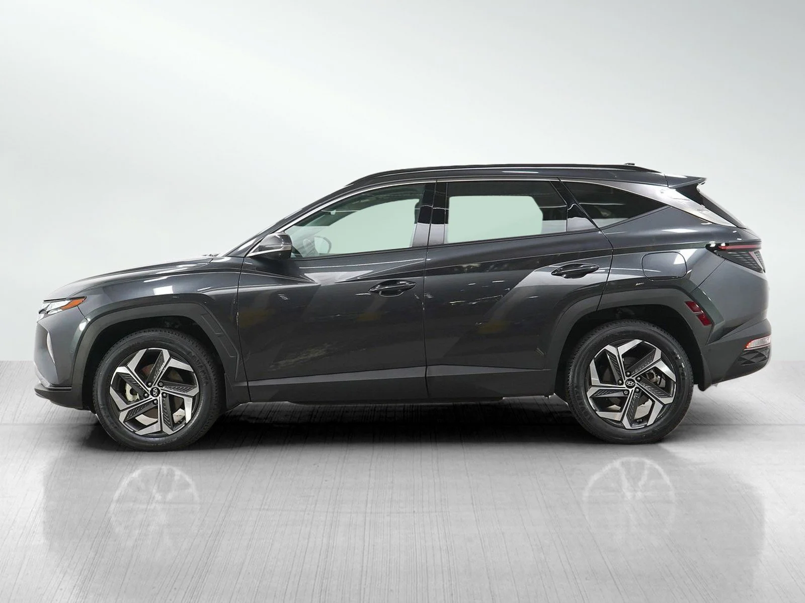 Certified 2023 Hyundai Tucson Limited with VIN 5NMJECAE6PH189605 for sale in Minneapolis, Minnesota
