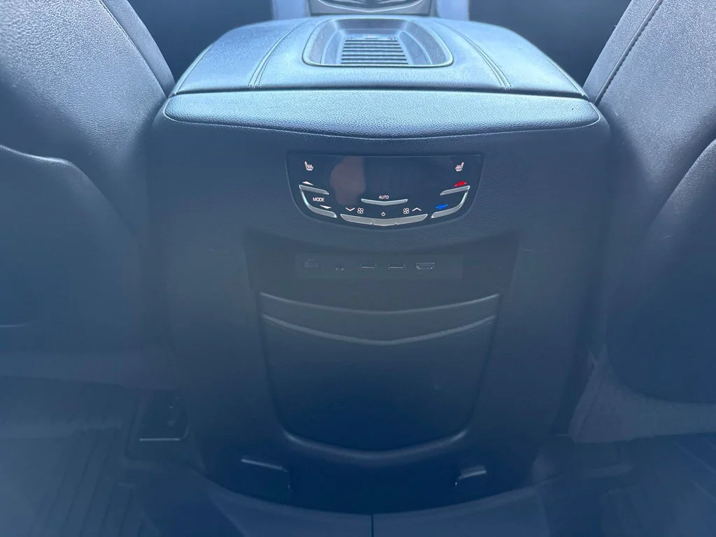 Used 2019 Gray Cadillac Premium Luxury image 28