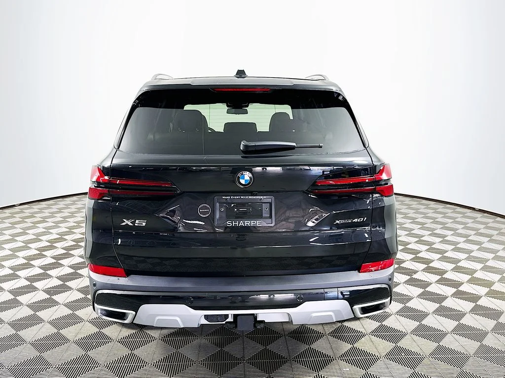 New 2026 Black Sapphire Metallic BMW xDrive40i image 6