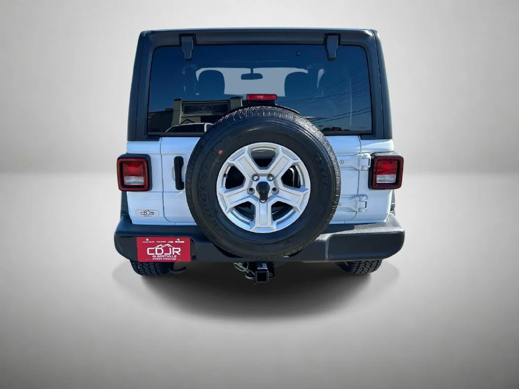Used 2021 White Jeep Sport S image 4
