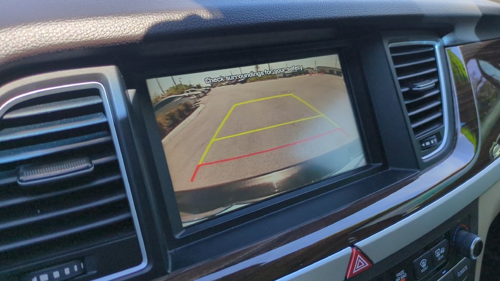 Used 2017 Black Genesis 3.8 image 18