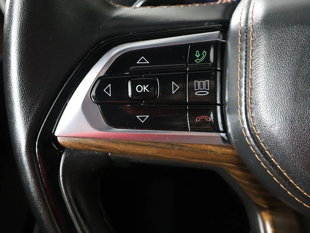 Used 2023 Black Jeep Summit image 43
