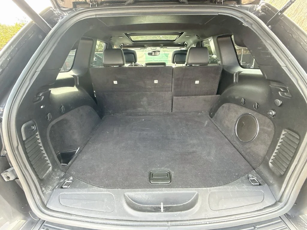 Used 2021 Gray Jeep Limited image 31