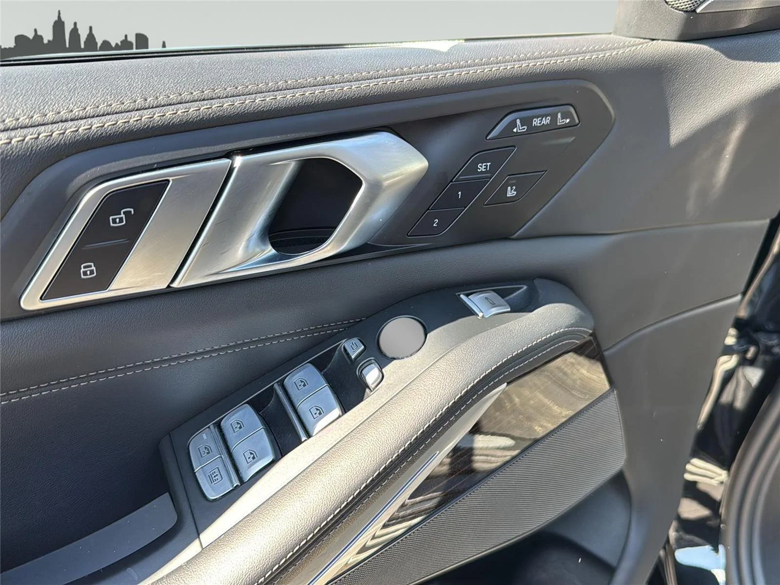 2025 BMW X7 40i - Photo 14