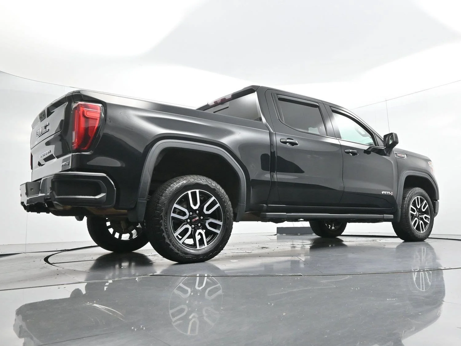 Used 2020 ONYX BLACK GMC AT4 image 53