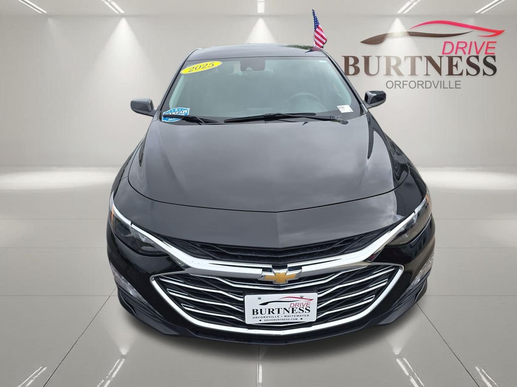 Used 2025 Black Chevrolet LT image 3