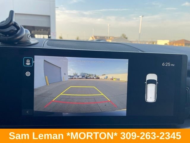 Used 2025 Gray Hyundai SEL image 9