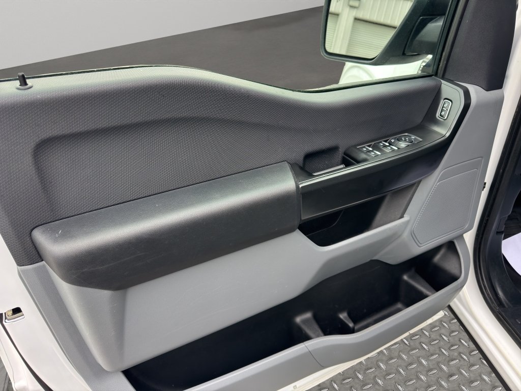 Used 2024 Oxford White Ford XL image 19