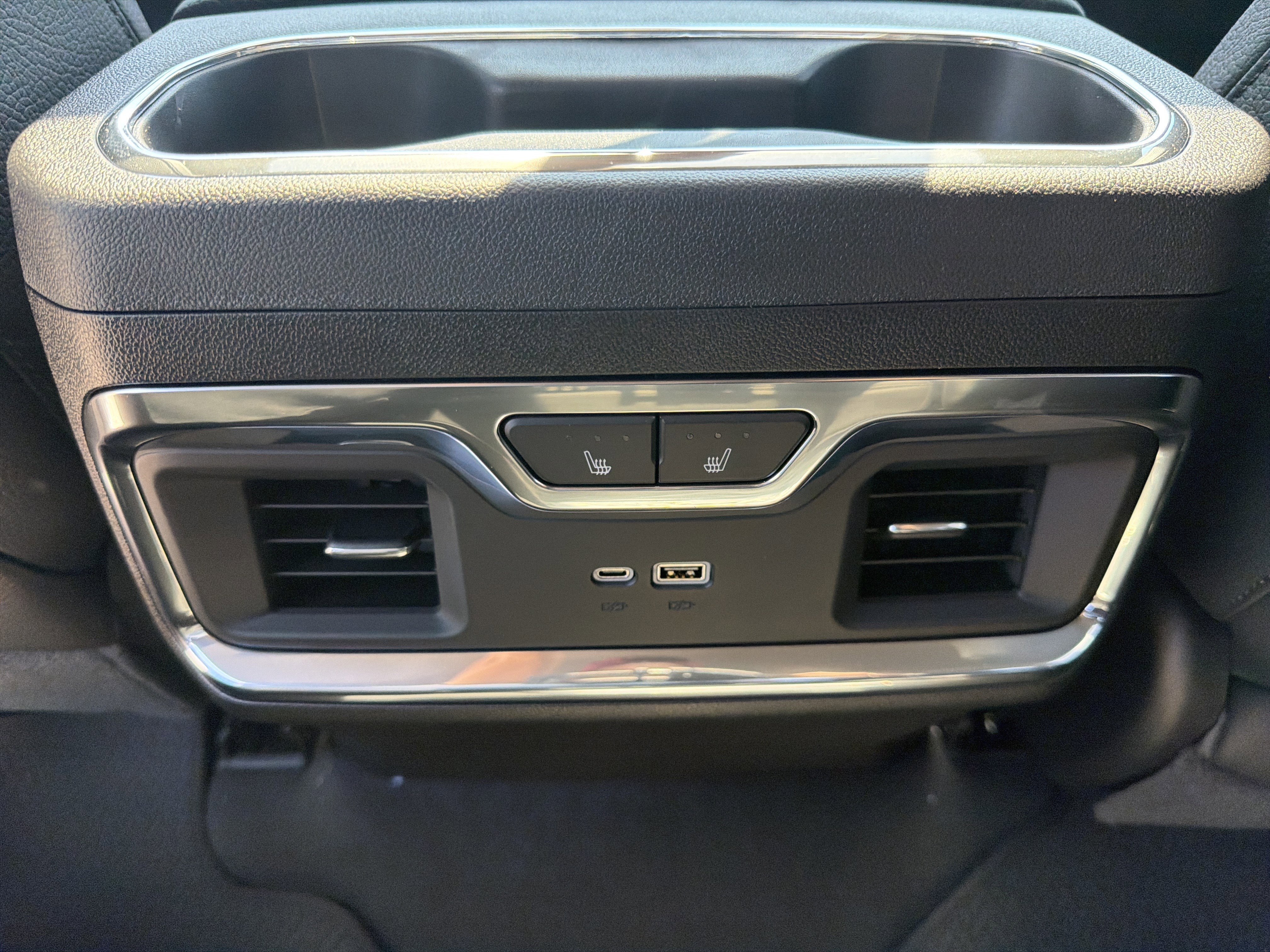 2026 GMC Sierra 2500HD Denali - Photo 33