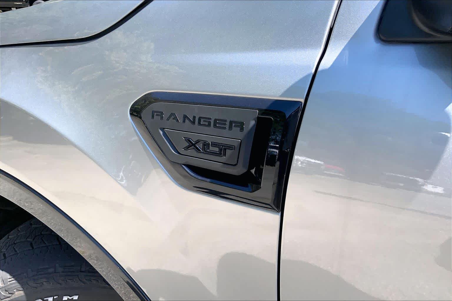 Used 2022 Iconic Silver Ford XLT image 10