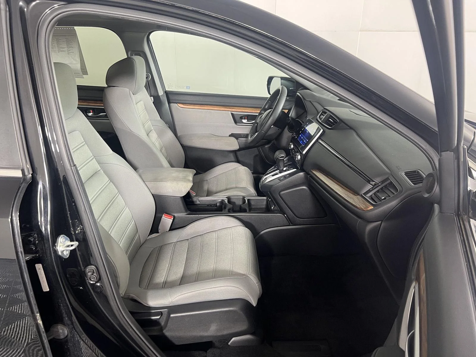 Used 2020 Crystal Black Pearl Honda EX image 23
