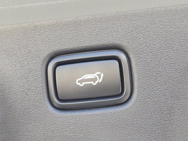 Used 2023 Steel Gray Kia  image 24