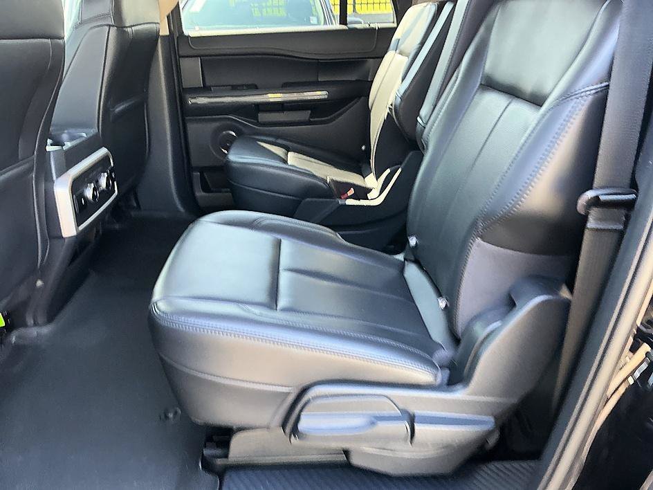 Used 2022 Black Metallic Ford XLT image 22