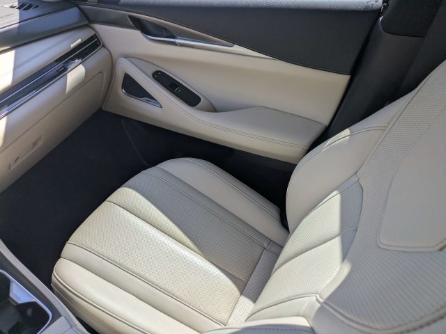 Used 2024 Black INFINITI LUXE image 18