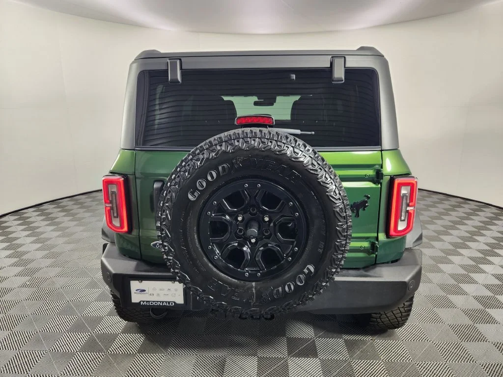 Used 2024 Green Ford Wildtrak image 4
