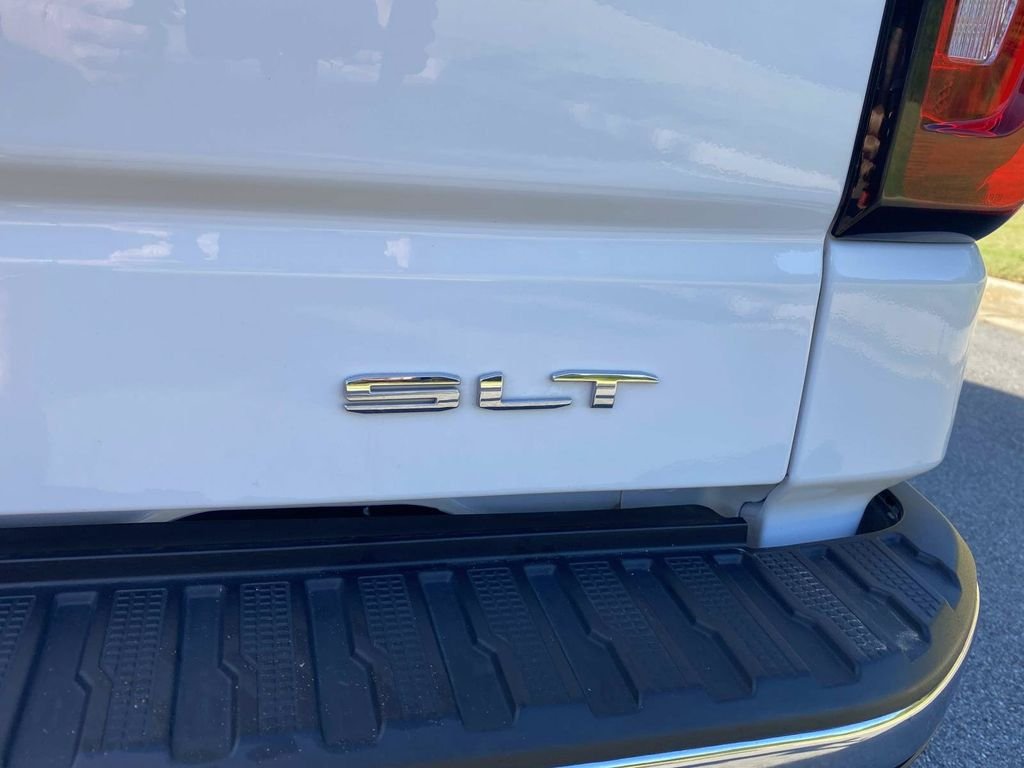 Certified Used 2025 Summit White GMC SLT image 6