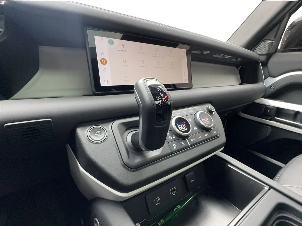 Used 2024 Silver Land Rover S image 45