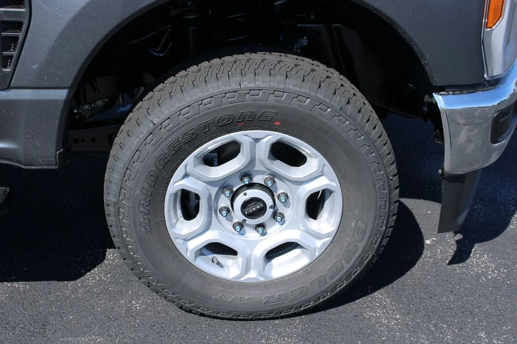 New 2026 Carbonized Gray Metallic Ford F-350® XLT image 20