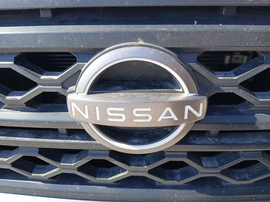 Used 2022 Gray Nissan S image 2