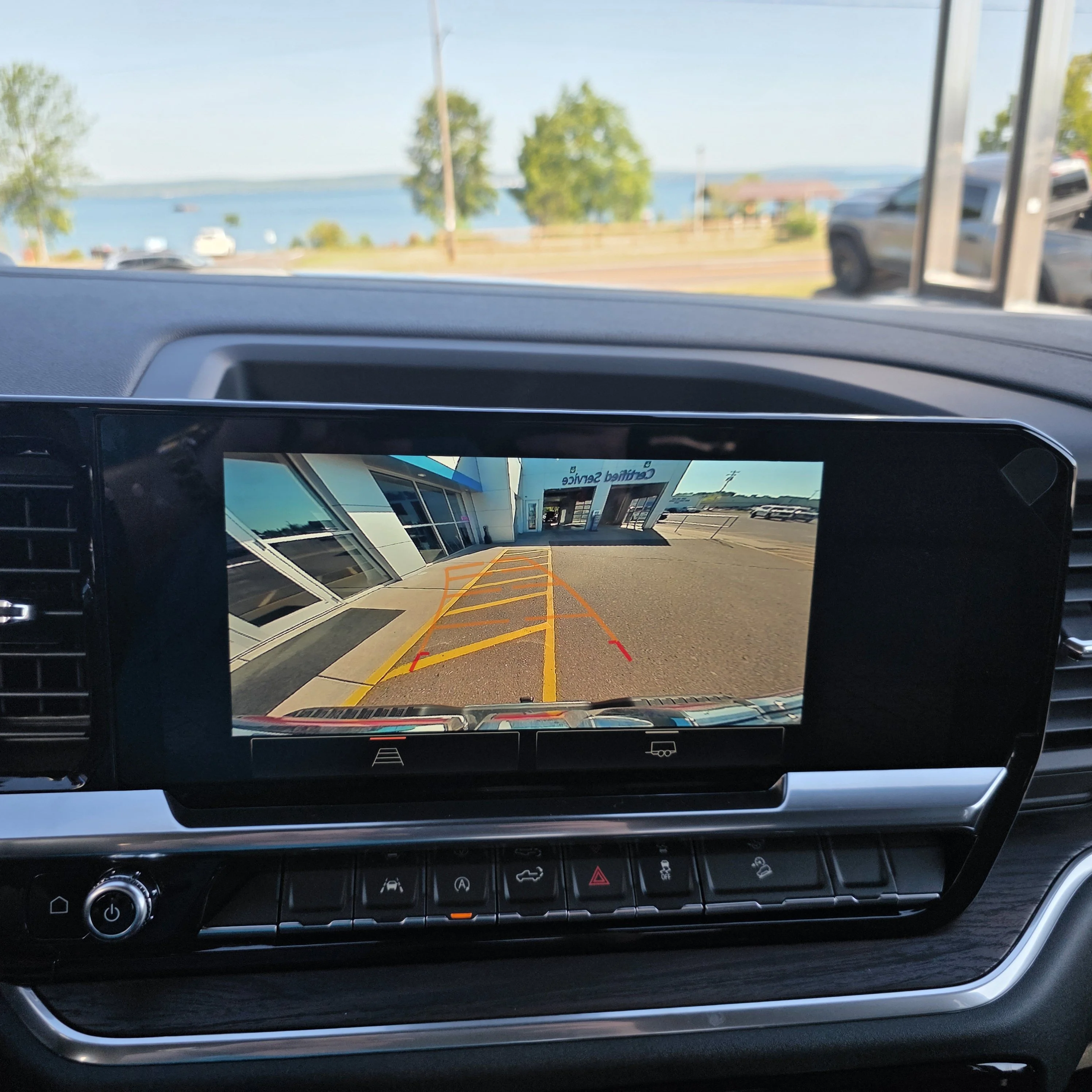 2026 GMC Sierra 1500 SLT - Photo 13