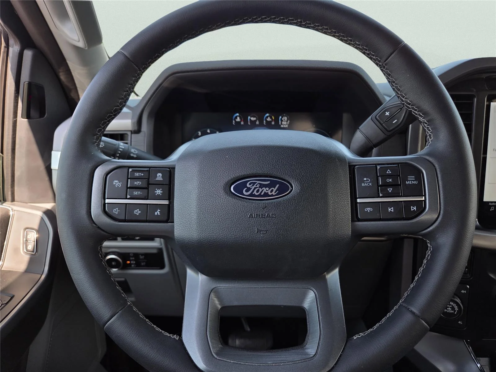 Used 2024 Agate Black Ford XLT image 16