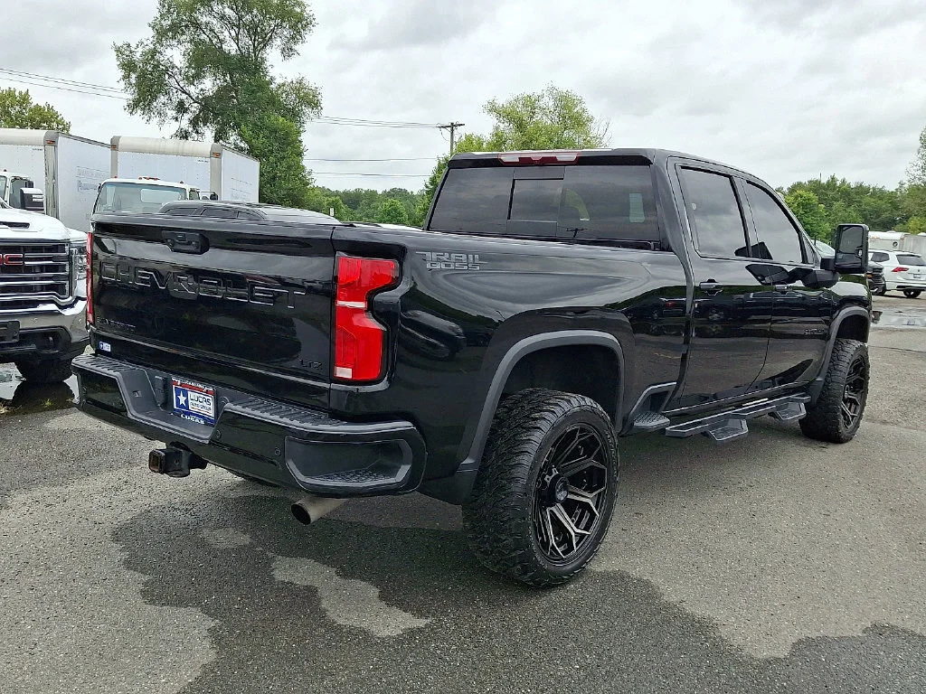 Used 2025 Black Chevrolet LTZ image 11