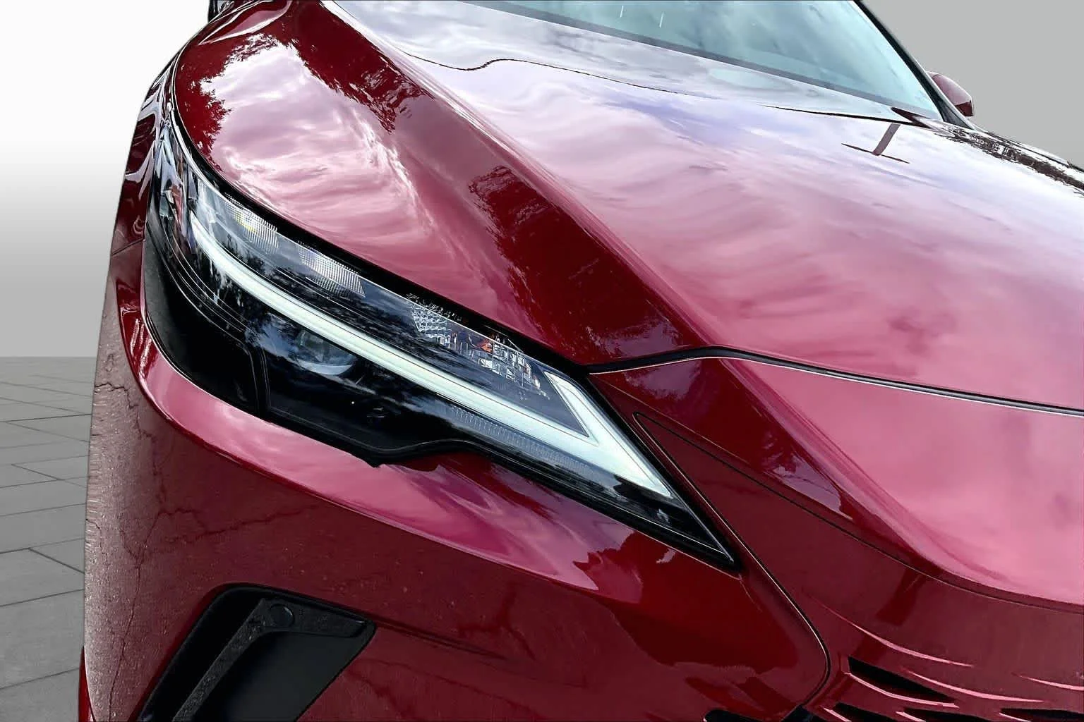 Certified Used 2024 Matador Red Mica Lexus  image 28