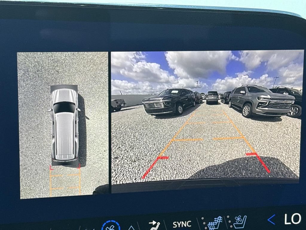 2026 Chevrolet Suburban Premier - Photo 28