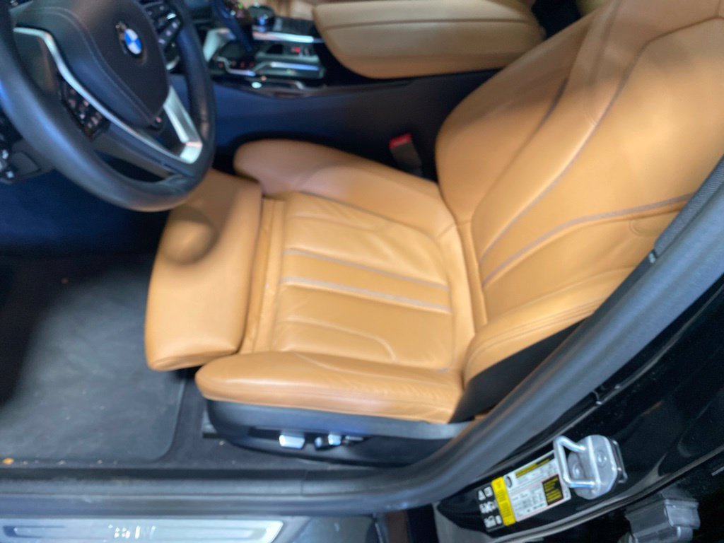 Used 2023 Black Sapphire Metallic BMW 540i xDrive image 15