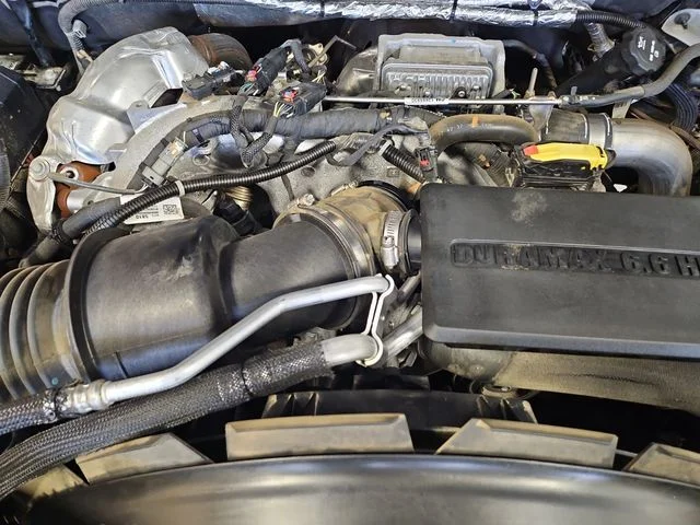 Used 2022 Silver GMC Pro image 23