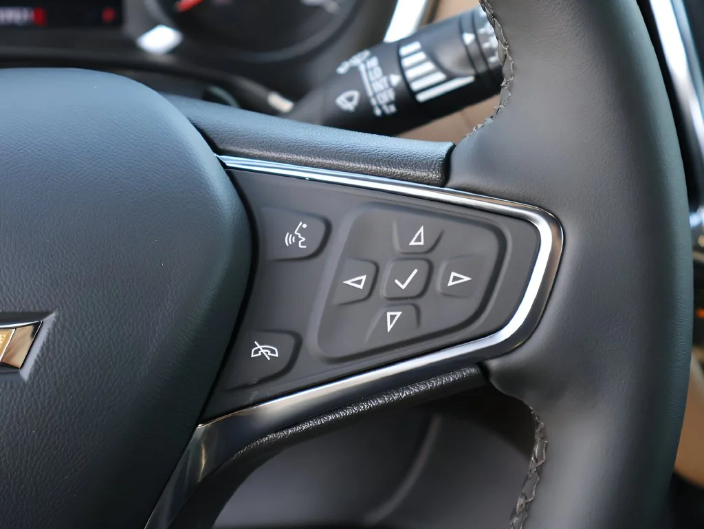 Used 2024 White Chevrolet Premier image 32