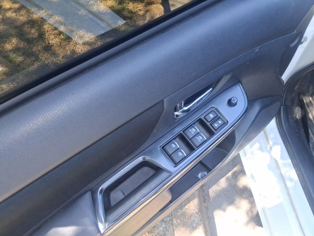 Used 2018 White Subaru Premium image 17