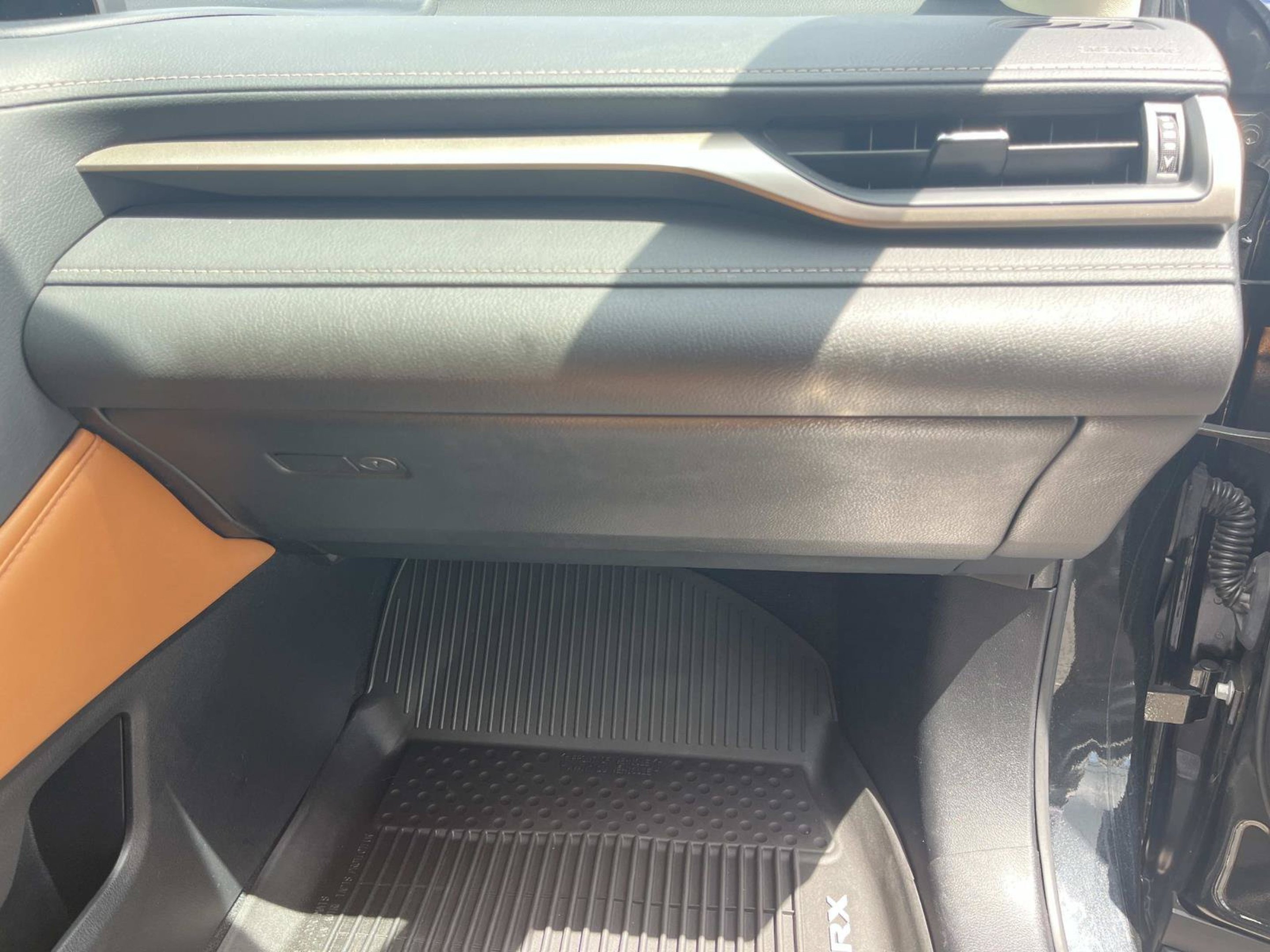 Used 2022 Caviar Lexus RX 450h image 22