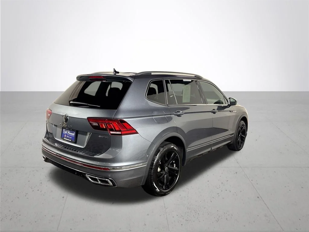 Used 2024 Gray Volkswagen 2.0T SEL R-Line image 6