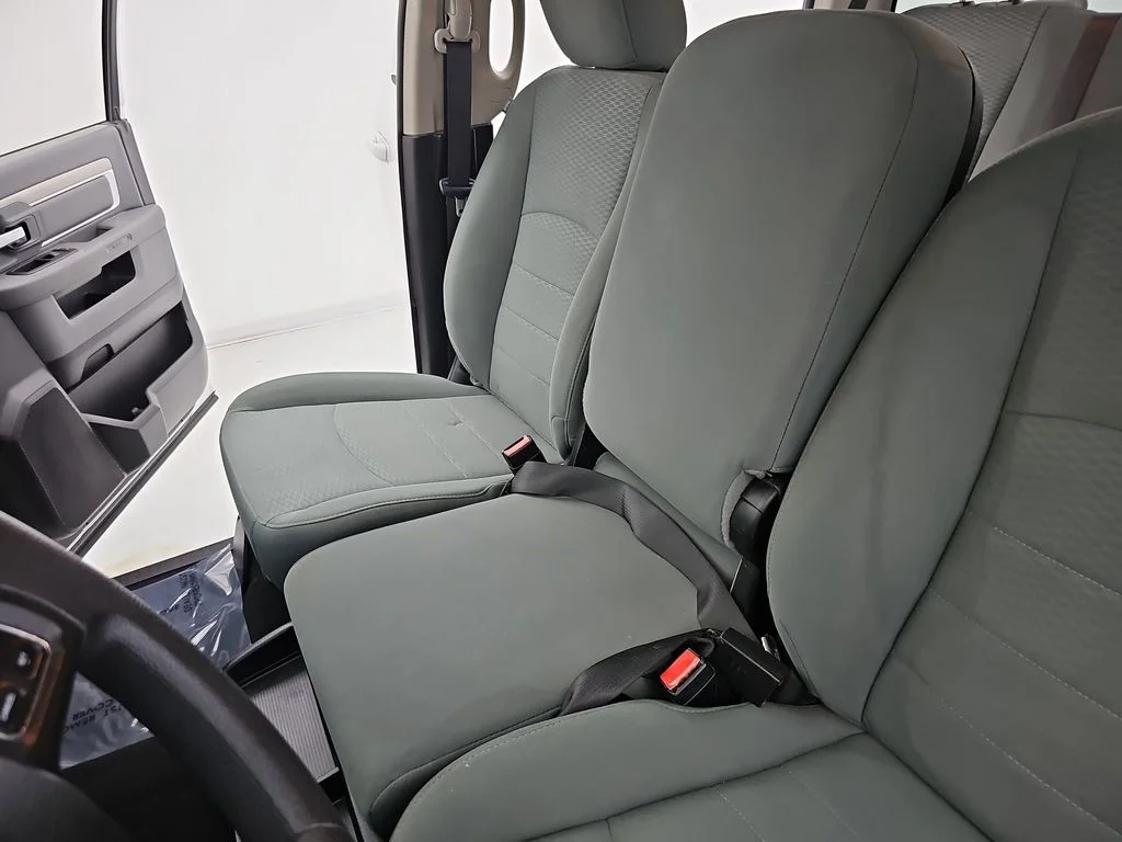 Used 2019 White Ram SLT image 20