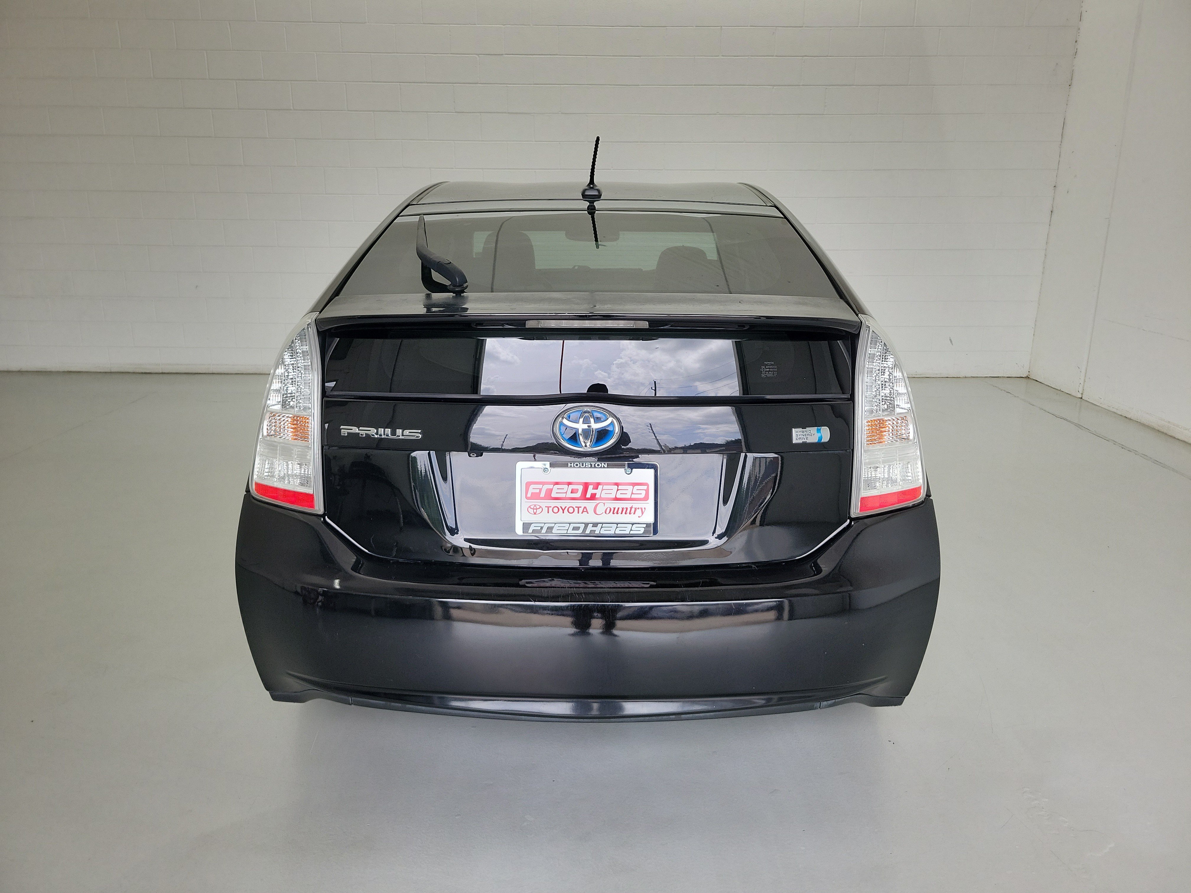 Used 2010 Black Toyota IV image 6