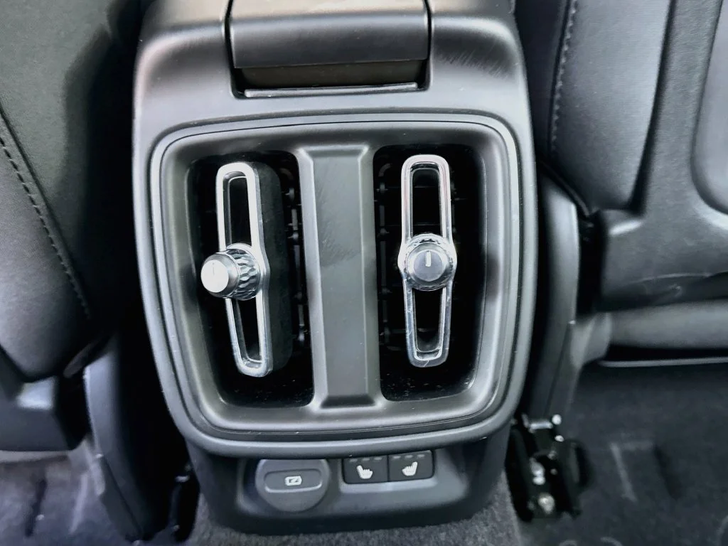 Used 2024  Polestar Long Range Single Motor image 29