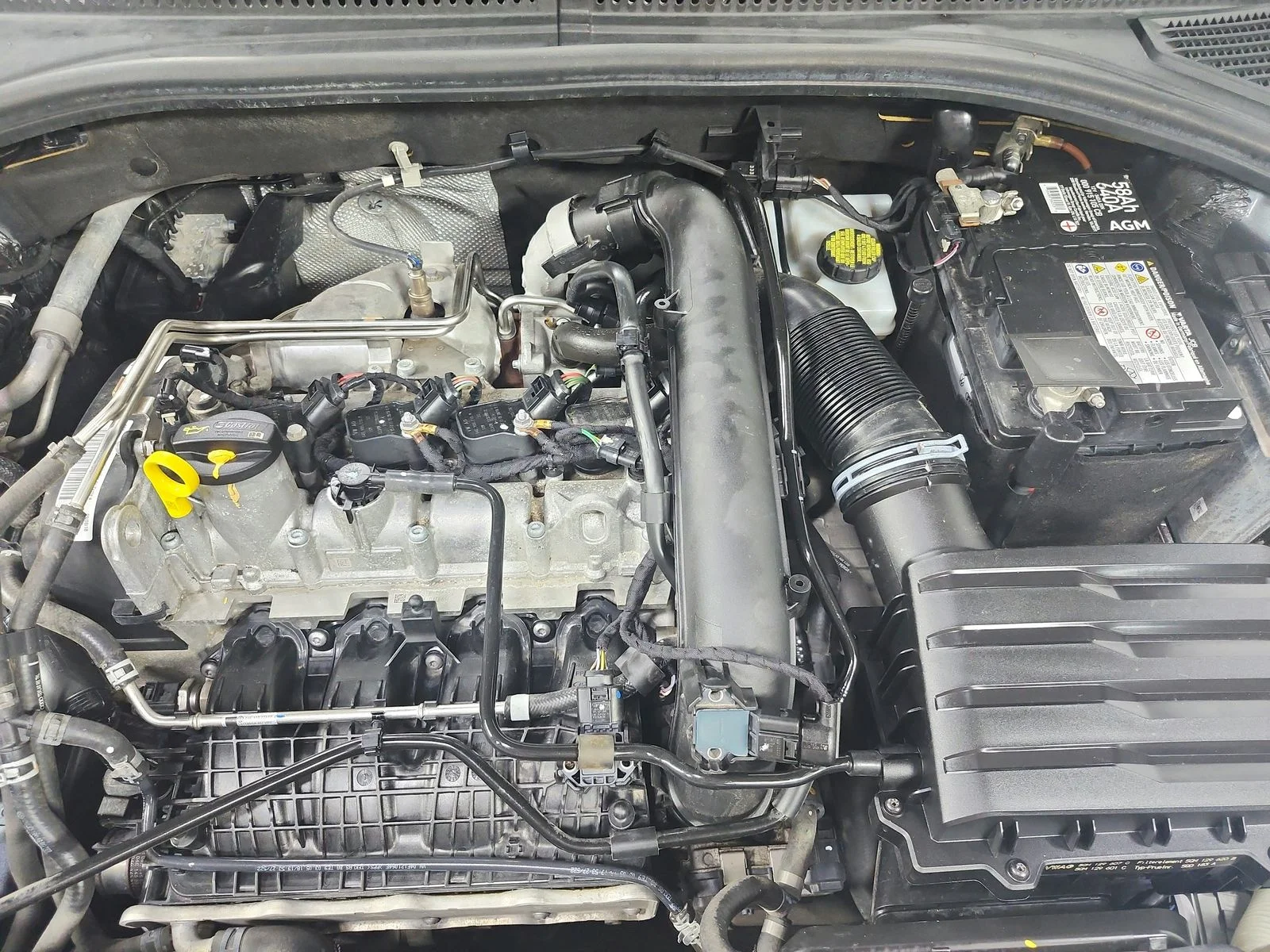 Used 2019 Gray Volkswagen 1.4T SE image 18