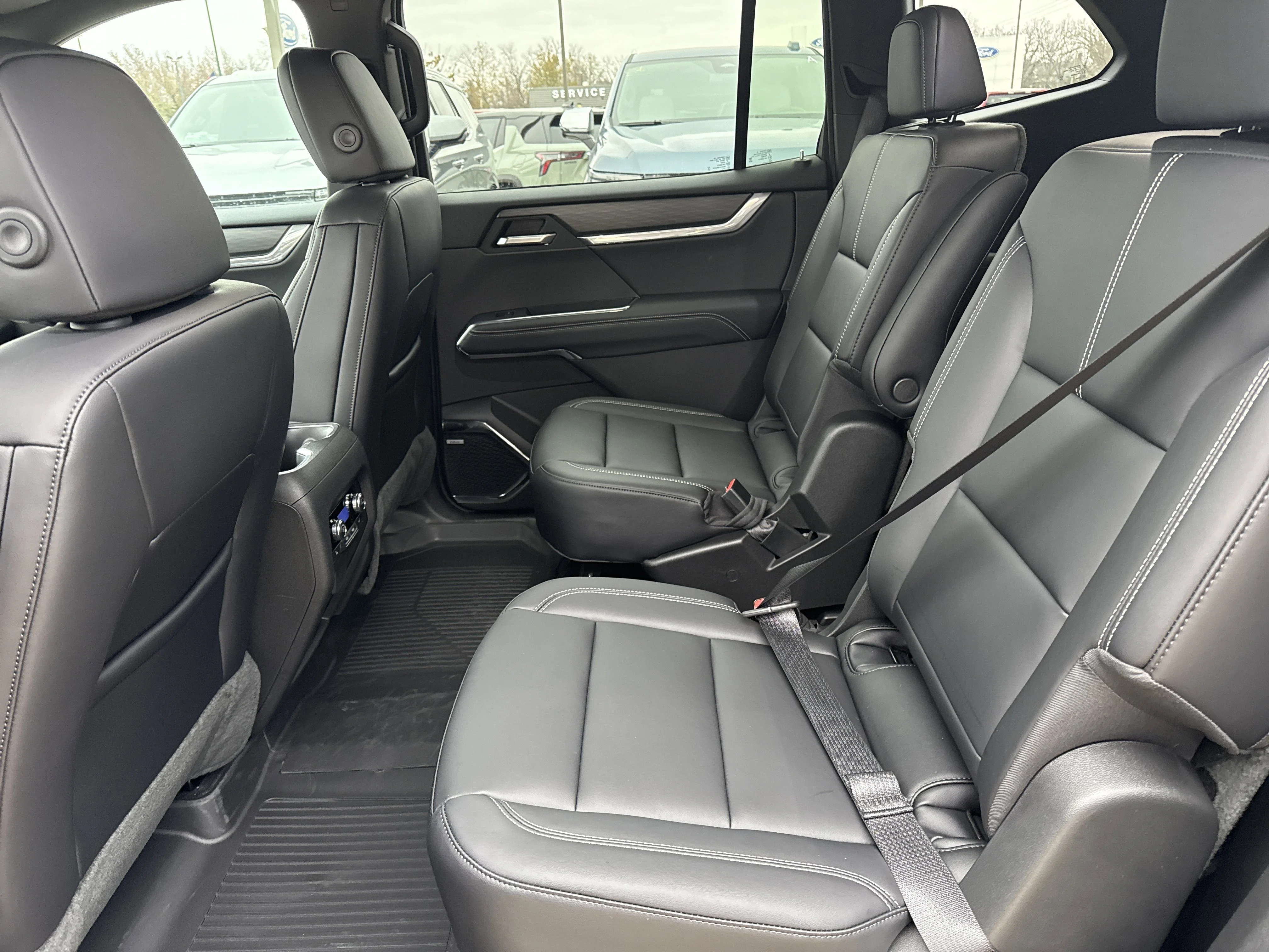 2026 GMC Acadia Elevation - Photo 6