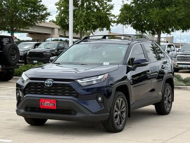 Certified Used 2024  Toyota XLE Premium image 6