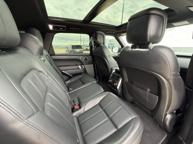 Used 2022 Carpathian Grey Premium Metallic Land Rover HSE Silver Edition image 17