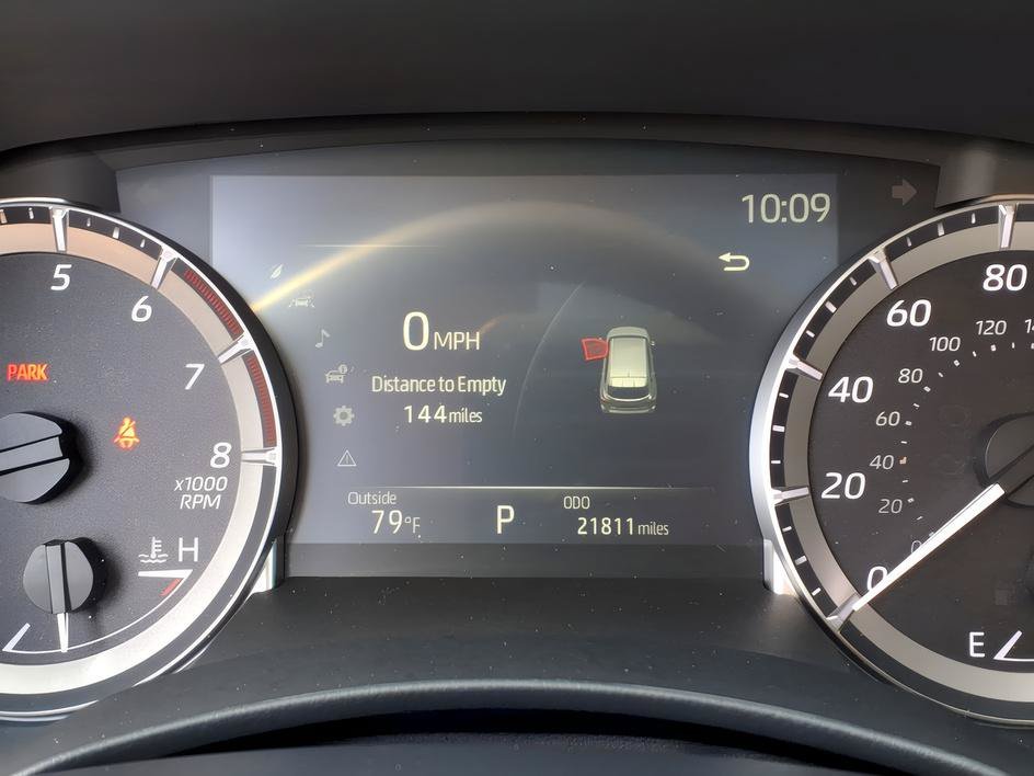Used 2024 Moon Dust Toyota LE image 26