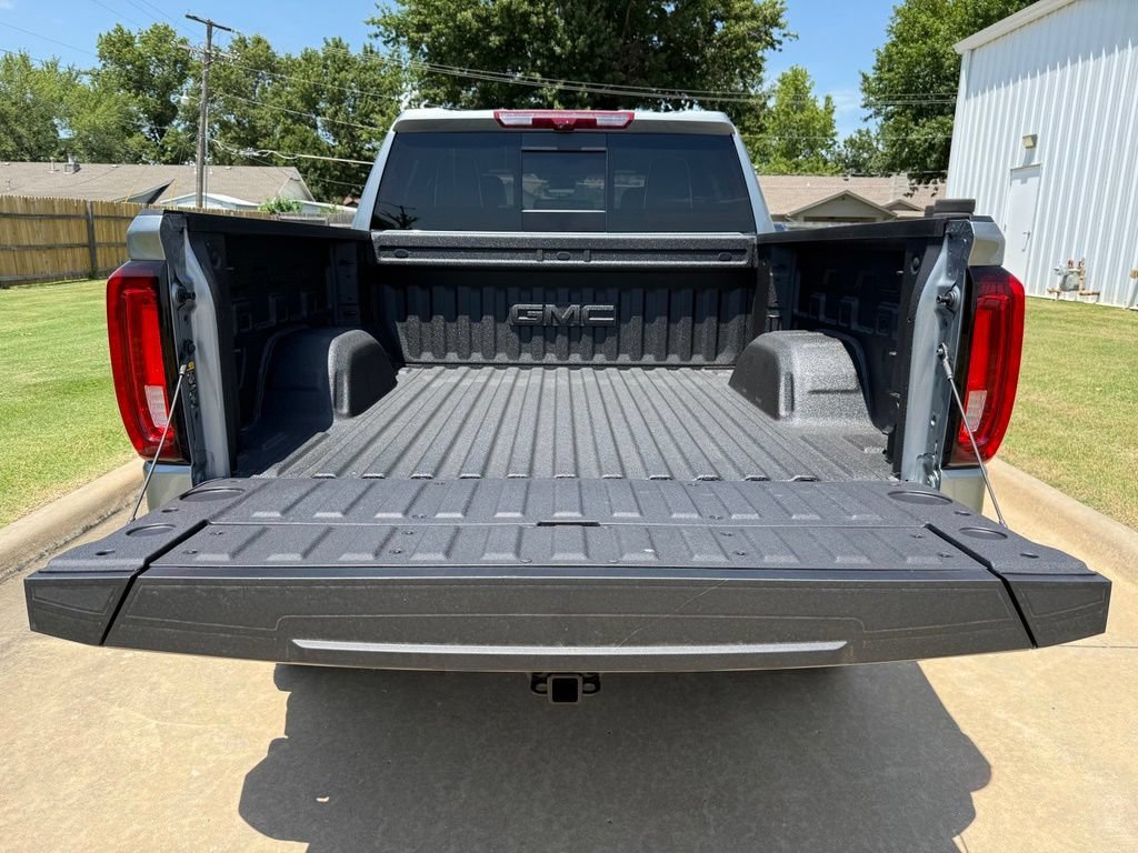 2026 GMC Sierra 1500 AT4X - Photo 18