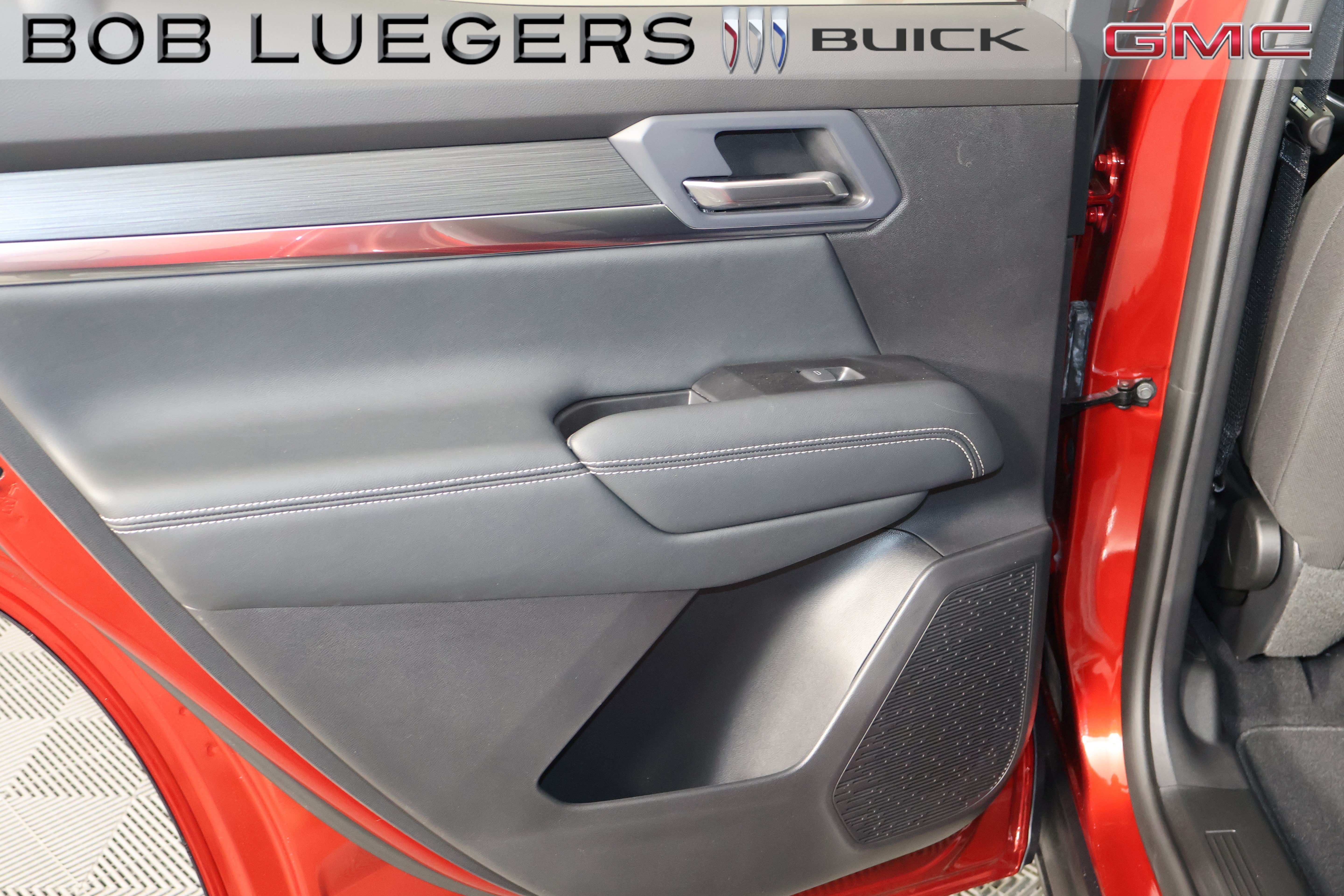 2027 GMC Terrain Elevation - Photo 10