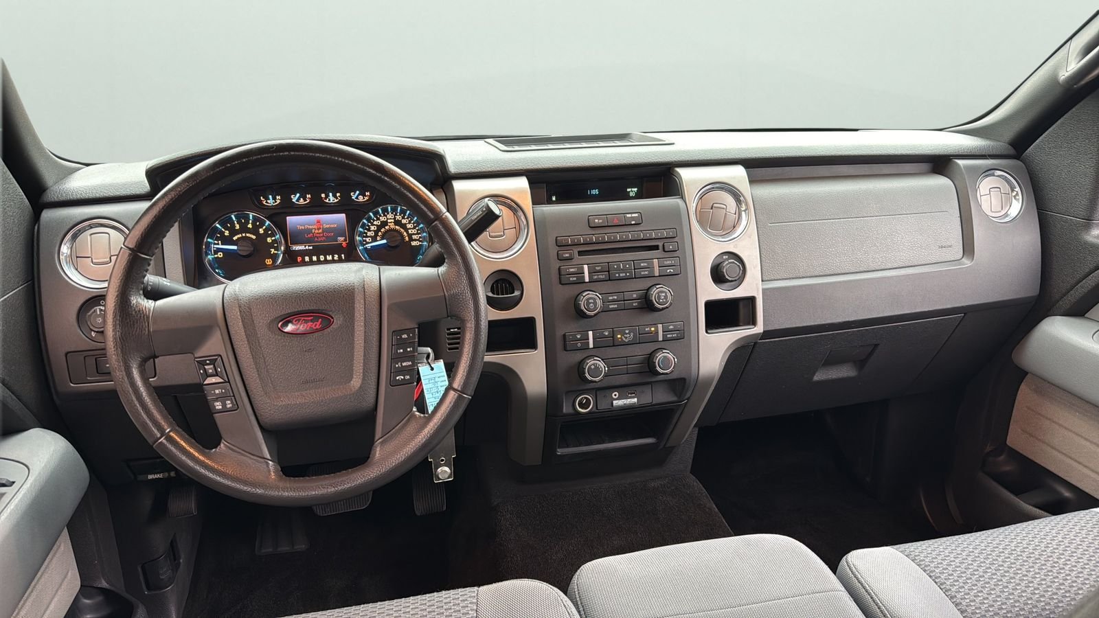 Used 2011  Ford XLT image 21