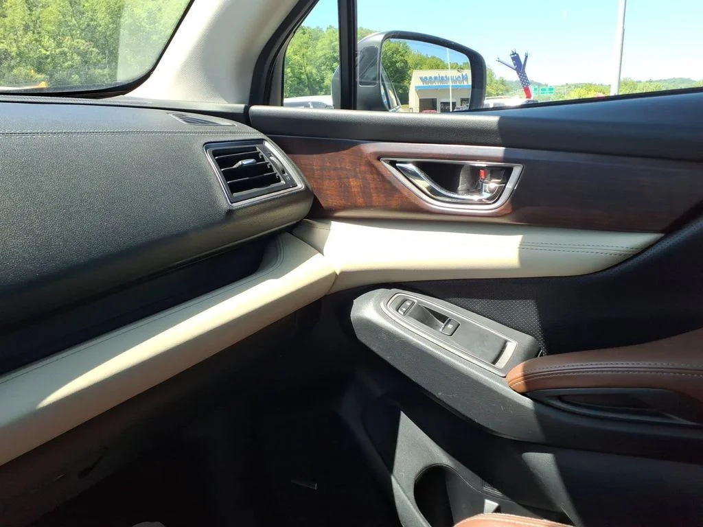 Used 2019 White Subaru Touring image 41