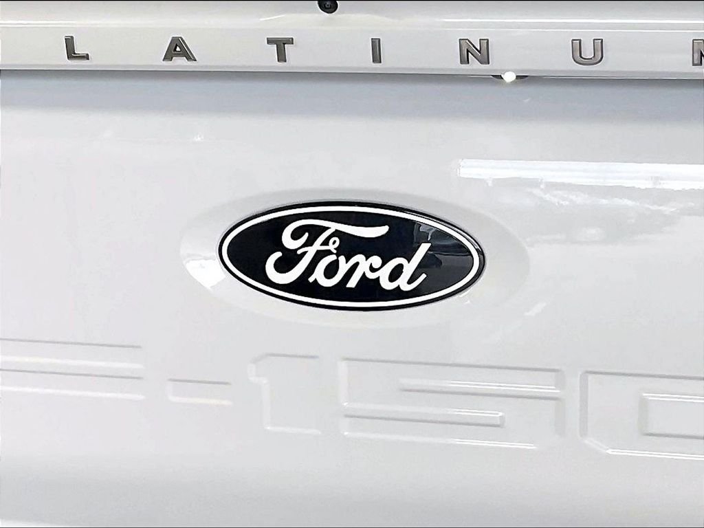 Used 2025 White Ford Platinum image 29